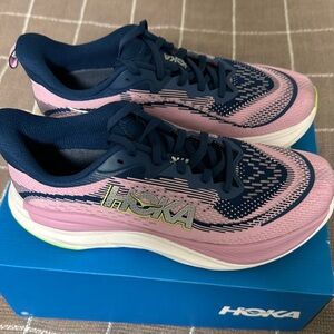 Hoka Skyflow Women